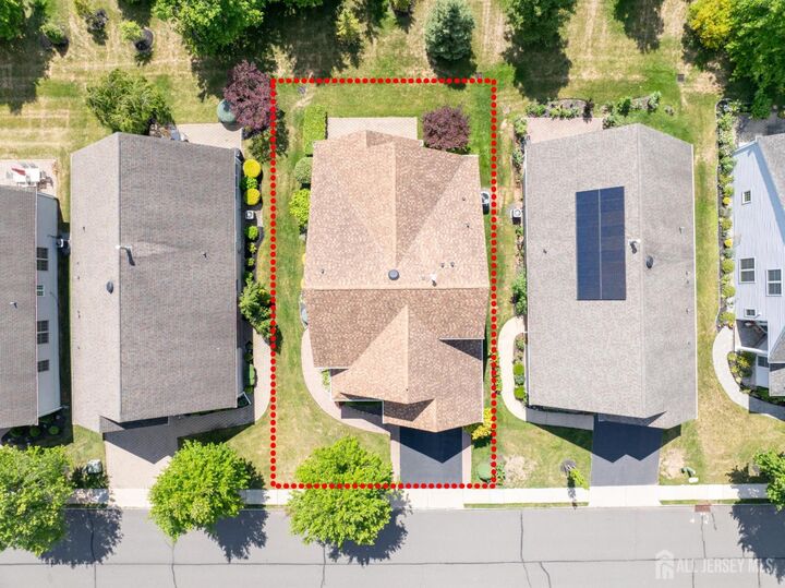 Property Photo:  19 Republic Row  NJ 08873 