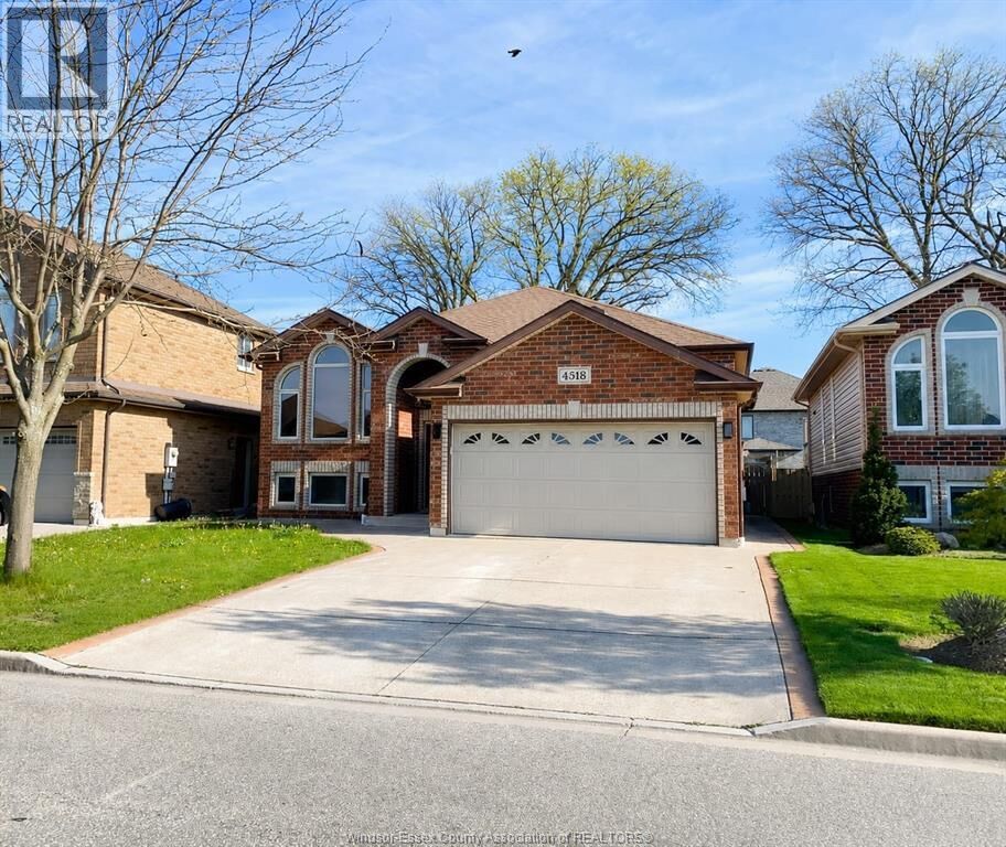Property Photo: 4518 Helsinki Crescent ON N9G 0A6