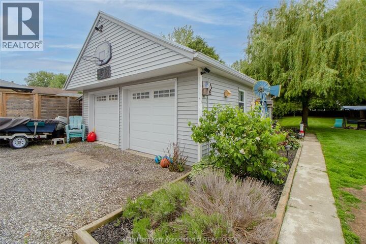 Property Photo:  100 Taylor Avenue  ON N7L 2T8 