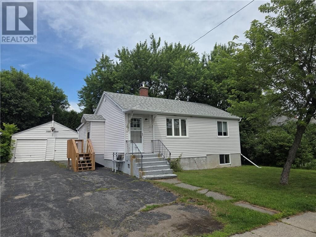 Property Photo: 212 Second Avenue ON P3Y 1M2
