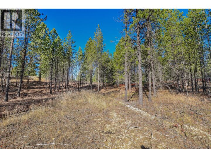 105 Corral Boulevard — photo 1