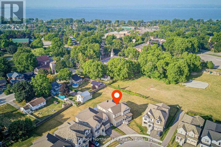 Property Photo: 259 Danny Wheeler Boulevard ON L4P 0J9
