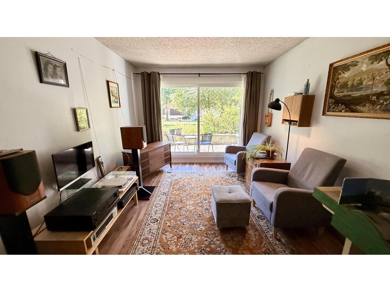 Property Photo: 9952 149 Street 108 BC V3R 7W7