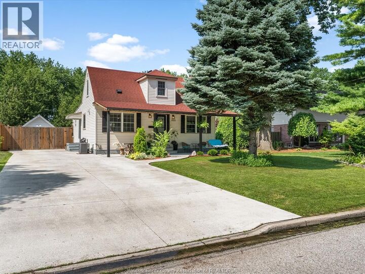 Property Photo: 4315 Roseland Drive West ON N9G 2A1
