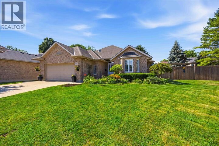Property Photo: 608 Mc Master Court ON N7S 5X5