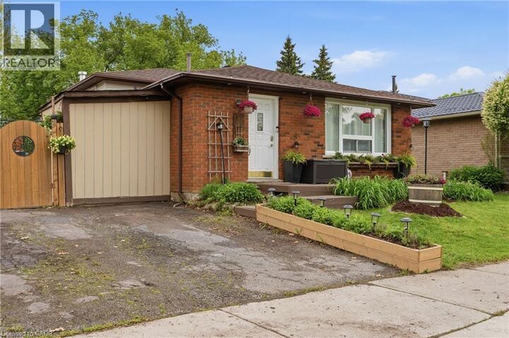Photo de la propriété: 115 Gordon Drummond Avenue ON L8J 1E9
