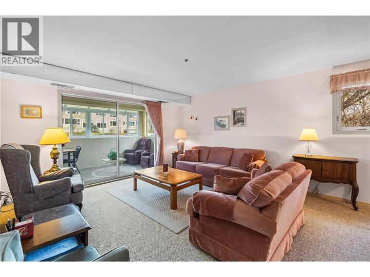 Property Photo: 1045 Sutherland Avenue 37 BC V1Y 5Y1