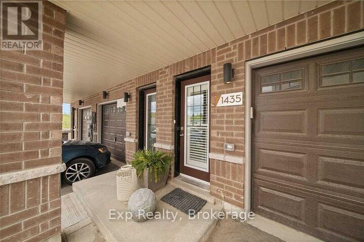 Property Photo: 1435 Green Road ON L1C 5K7