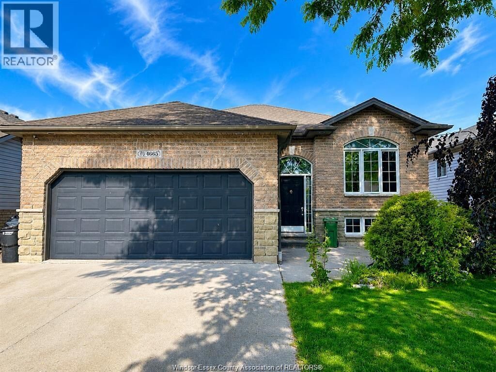 Property Photo: 4665 Fontana Avenue ON N9G 3E1