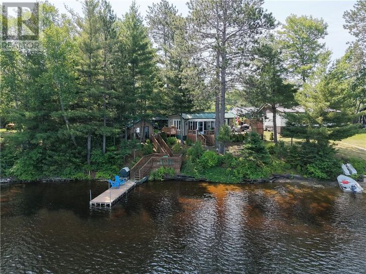 84 Lakeview Drive — photo 1