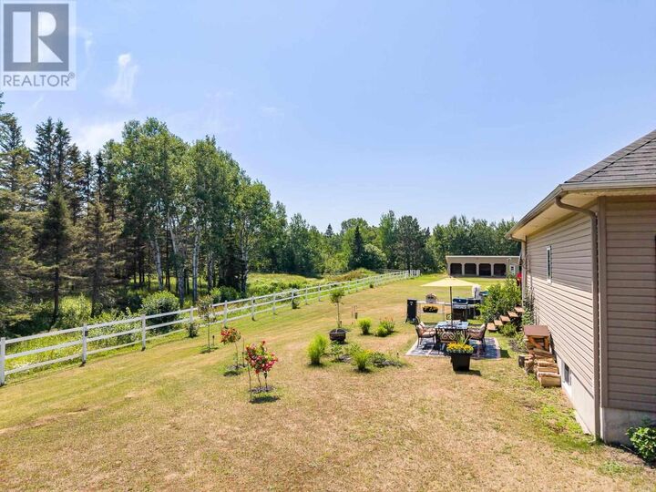 Property Photo:  65 Gagnon Rd  ON P6A 6K4 