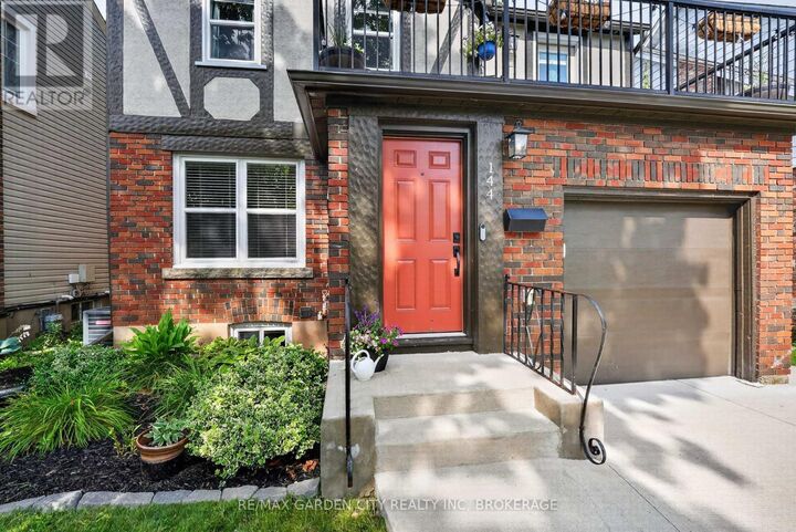 Property Photo:  144 Highland Avenue  ON L2R 4J4 