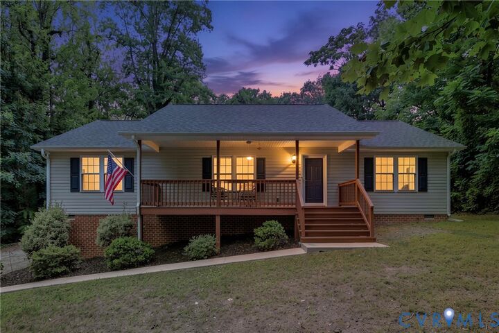 Property Photo: 10009 Holly Road VA 23116