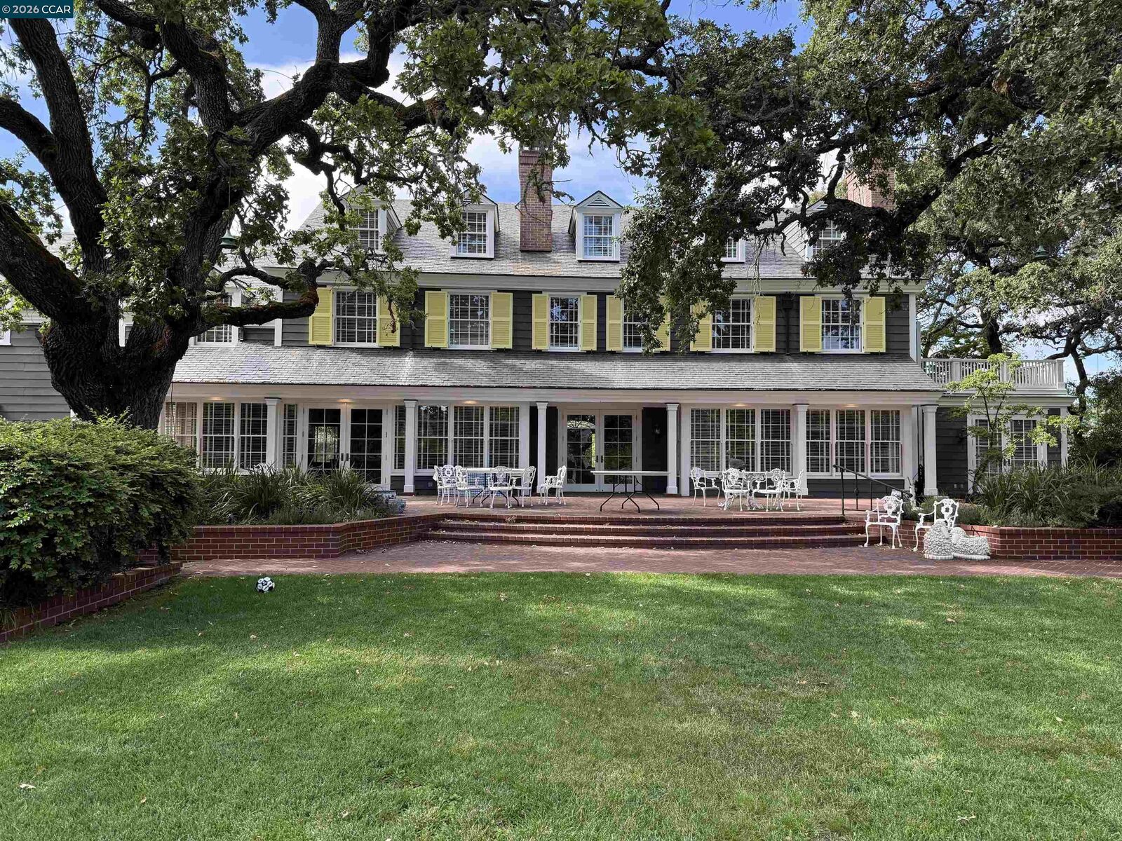 Property Photo:  7 Haciendas Rd  CA 94563 