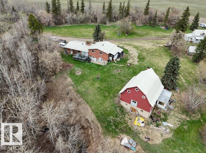 Property Photo:  56505 Range Road 233  AB T0A 1N0 