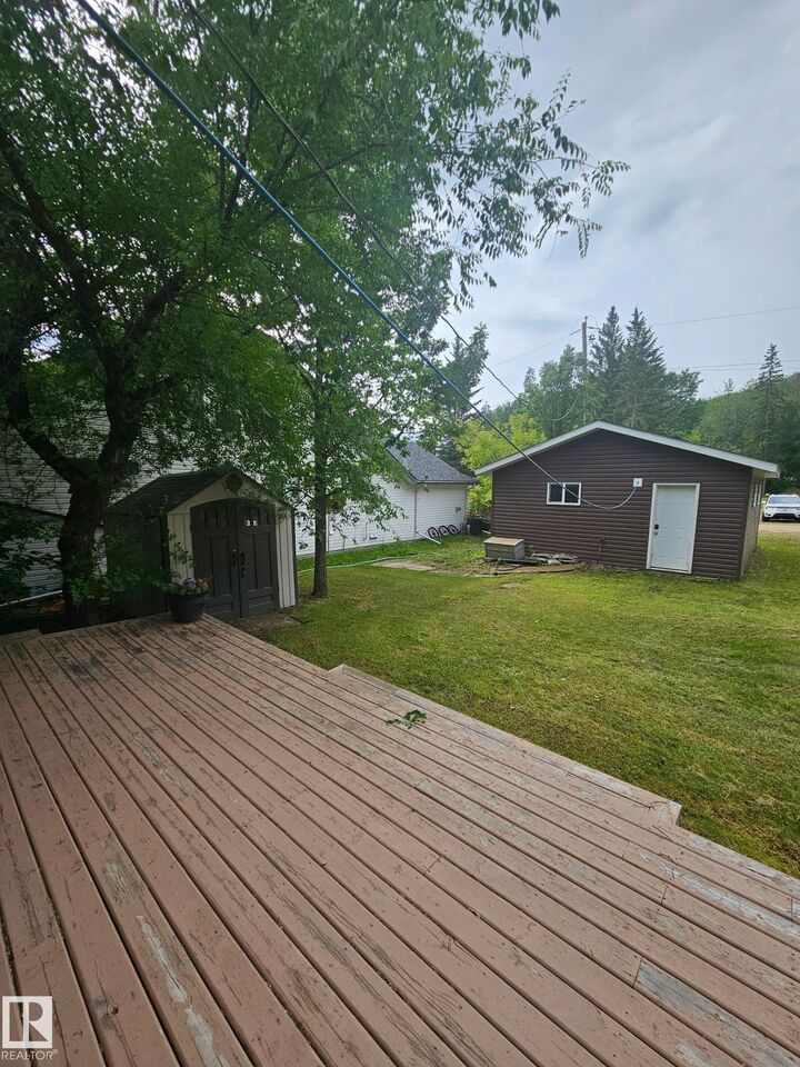 Property Photo:  101 Long Lake Drive  AB T0A 1B0 