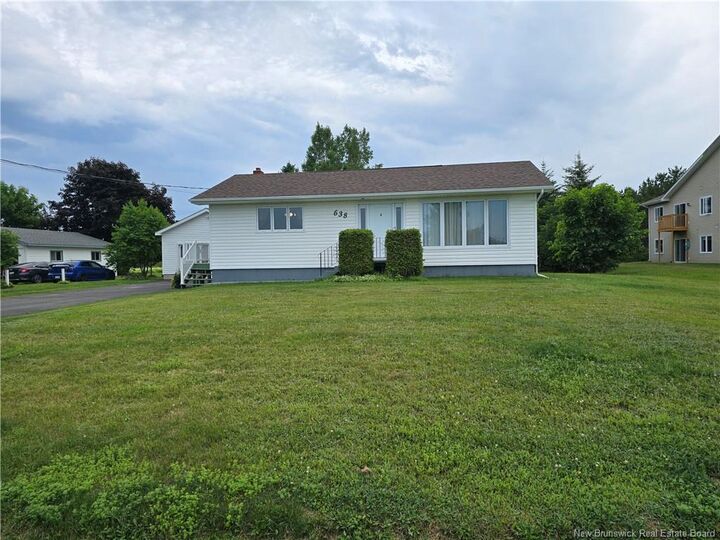 Property Photo:  638 Rue De L'Eglise  NB E1X 1B1 