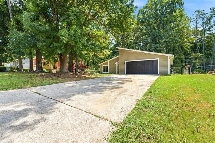 Property Photo: 6350 Beethoven Circle GA 30296