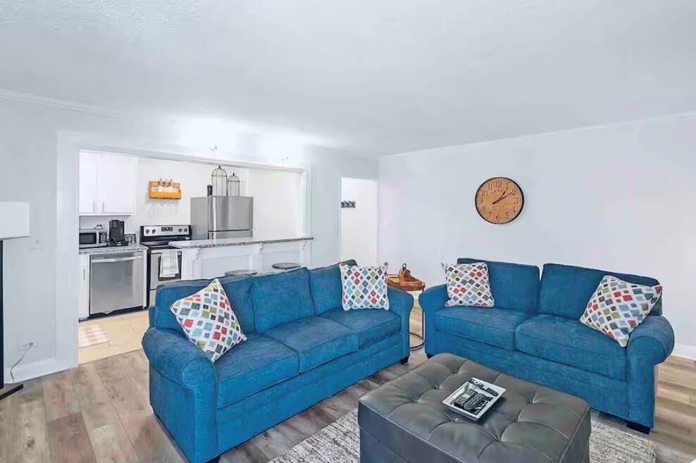 Property Photo: 300 Peachtree Street NE 10O GA 30308