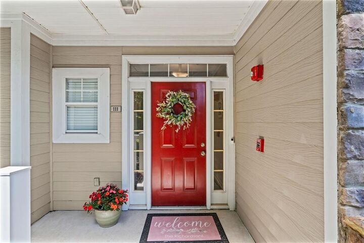 Property Photo: 111 Edinburgh Court GA 30004