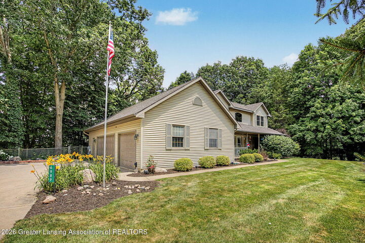 Property Photo: 6989 Lyons Road MI 48875