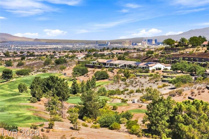 Property Photo:  2738 Cherrydale Falls Drive  NV 89052 