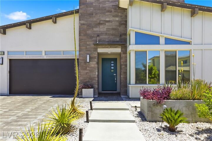 Property Photo: 8380 Mojave Creek Court NV 89113