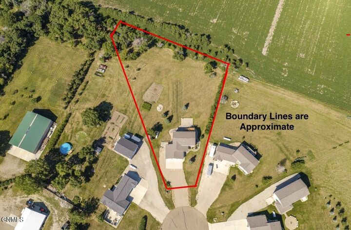 Property Photo: 10001 Pond Place ND 58504