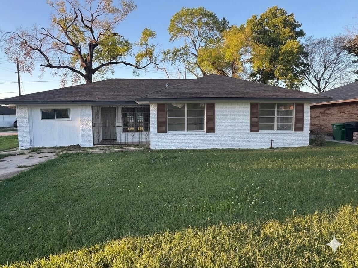 Property Photo: 9001 Chatwood Drive TX 77078