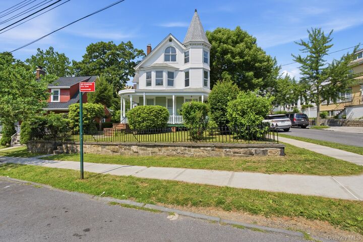 Property Photo:  4309 Vireo Avenue  NY 10470 