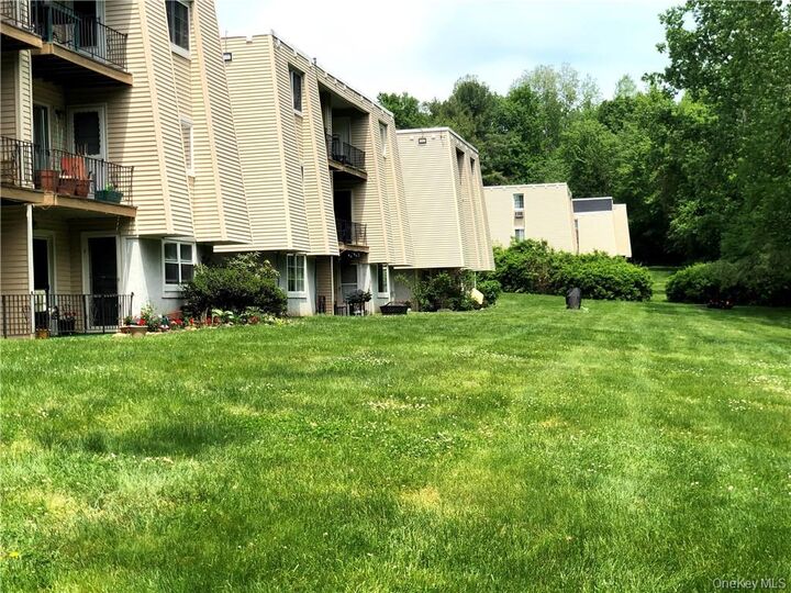Property Photo: 315 Fox Run Lane NY 10512