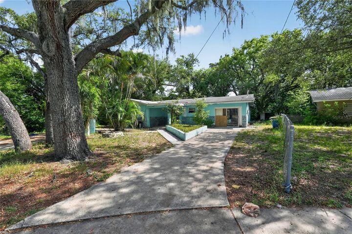 Property Photo:  1152 Beckett Street  FL 33755 