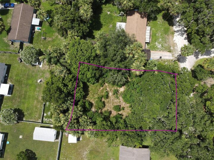 Property Photo: 1622 Palm Street FL 32720