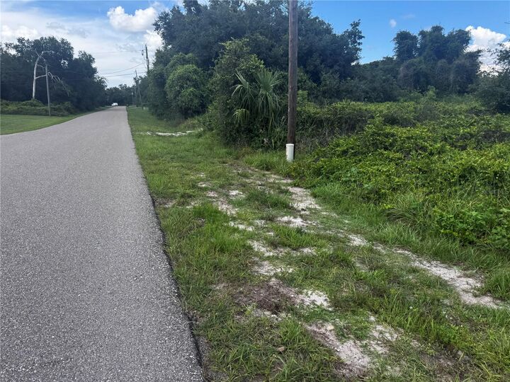 Property Photo:  100 Dahoon Boulevard  FL 33982 