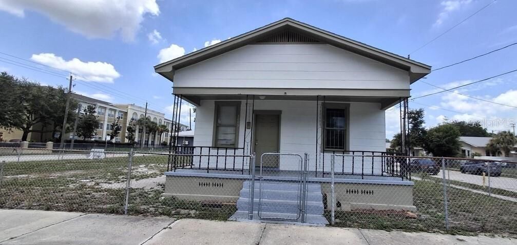 Property Photo: 3009 N 13th Street FL 33605