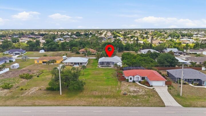 Property Photo:  11074 Greenway Avenue  FL 34224 