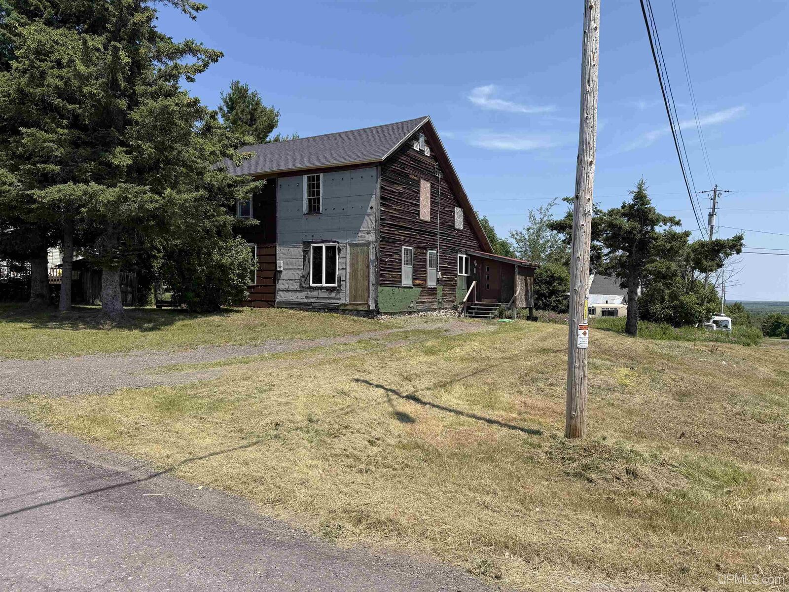 Property Photo:  44890 13th Street  MI 49905 