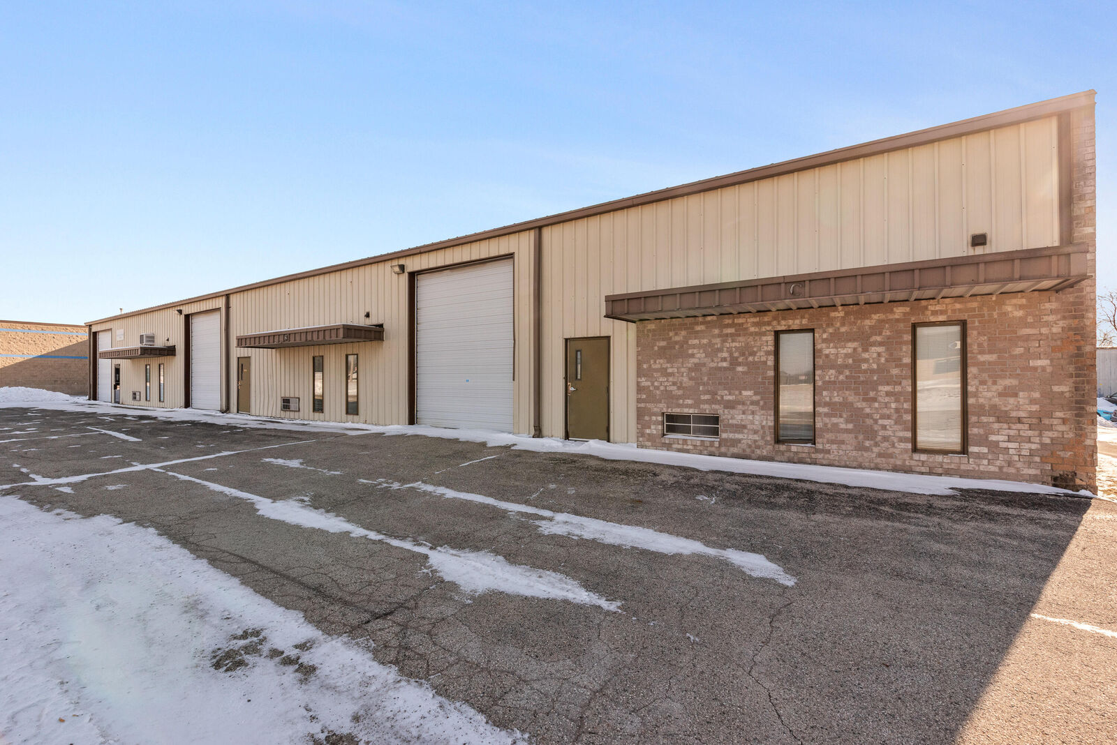 Property Photo: 105 Wilmont Dr WI 53189
