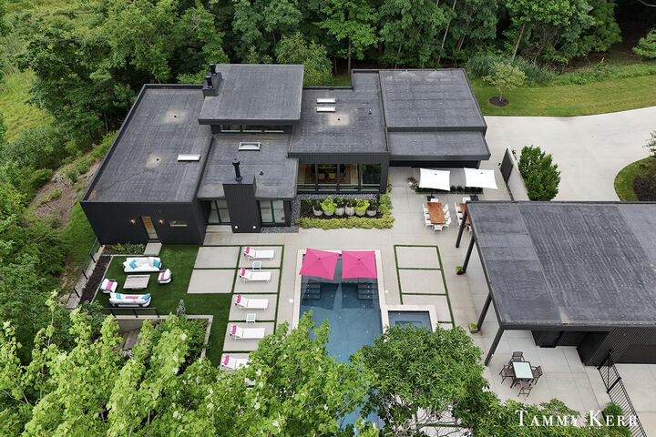 Property Photo: 702 Golfview Drive MI 49406