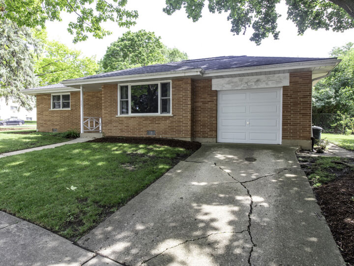 Property Photo:  623 McKinley Avenue  IL 60060 