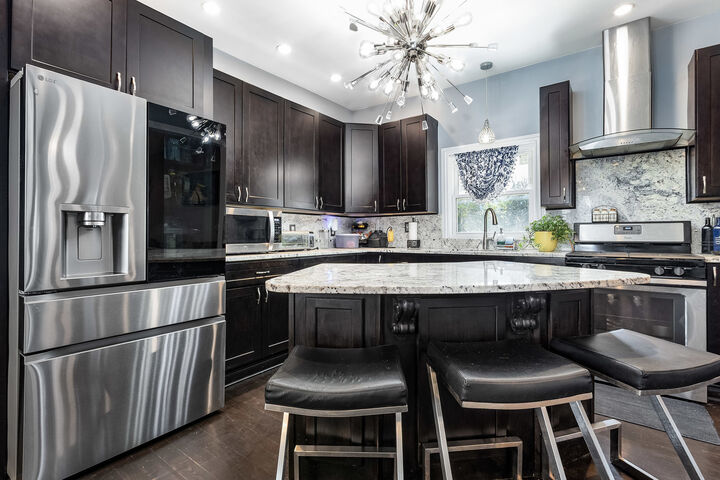 Property Photo:  2831 S Austin Boulevard  IL 60804 