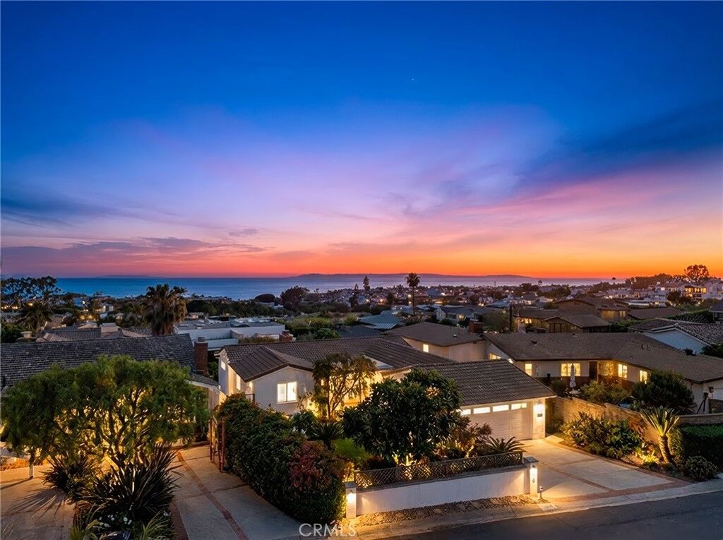Property Photo: 428 Cabrillo CA 92625