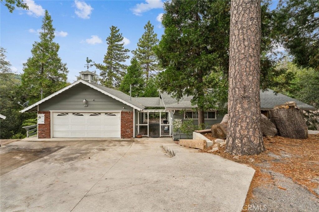 Property Photo: 24899 Basel CA 92325