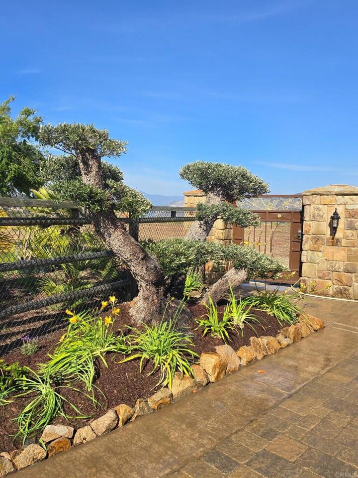 Property Photo:  3752 Monserate Place  CA 92028 