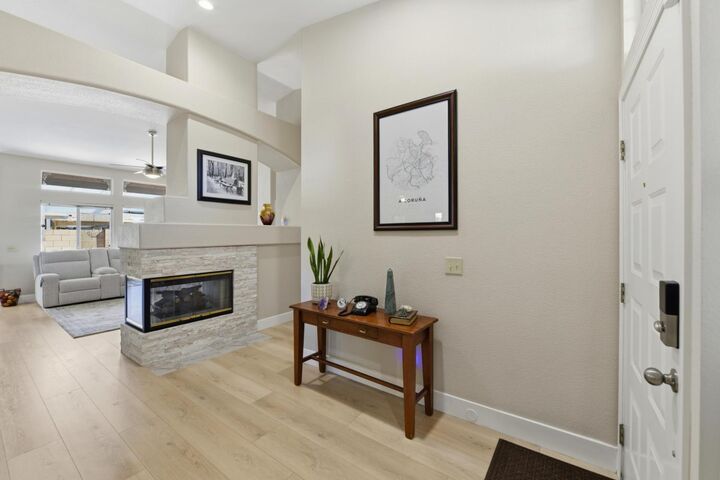 Property Photo: 7112 Sunpace Lane CA 95828