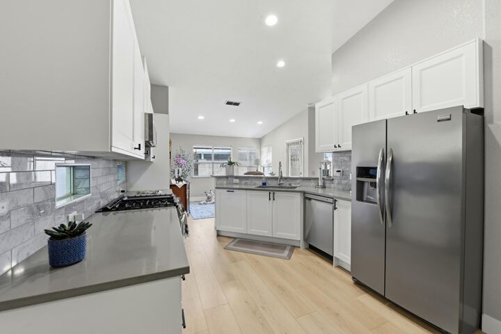 Property Photo:  7112 Sunpace Lane  CA 95828 