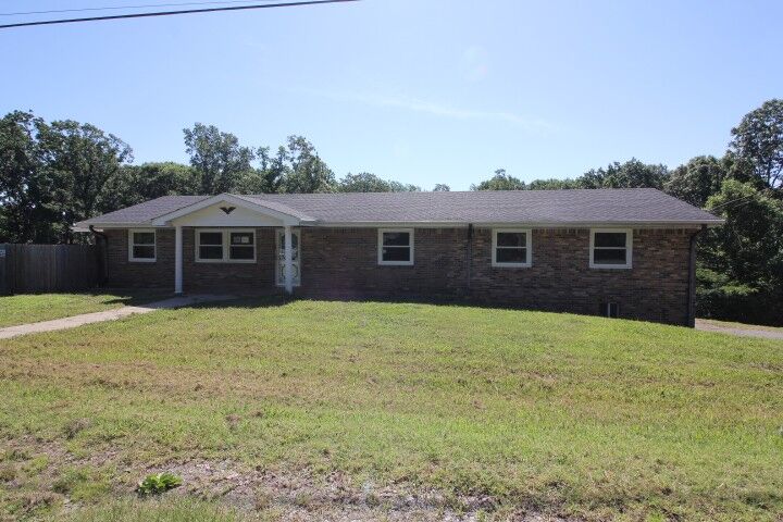 Property Photo:  310 Dogwood Dr  TN 37061 