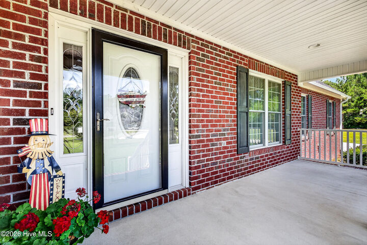 Property Photo:  519 Carriage Lane  NC 28540 