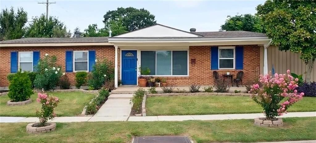 Property Photo: 2200 Elizabeth Street LA 70003