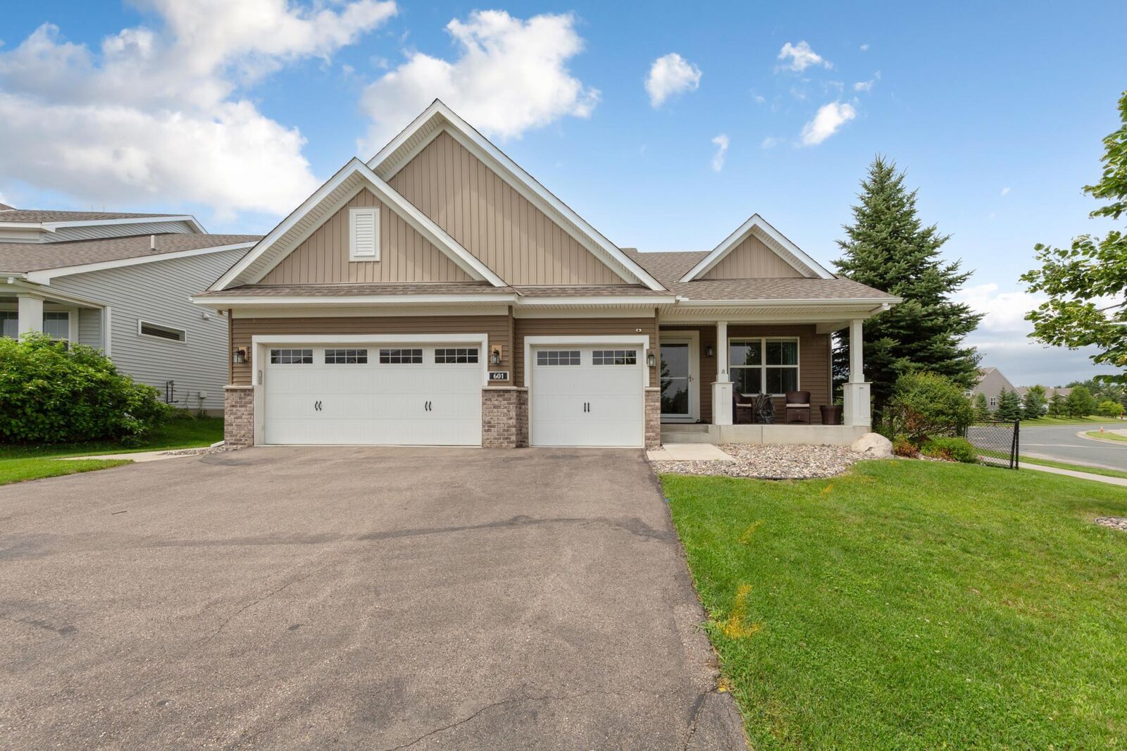 Property Photo: 601 Stonegate Circle MN 55387